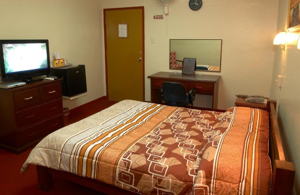 Phoenix Hotel Angeles Quarto foto